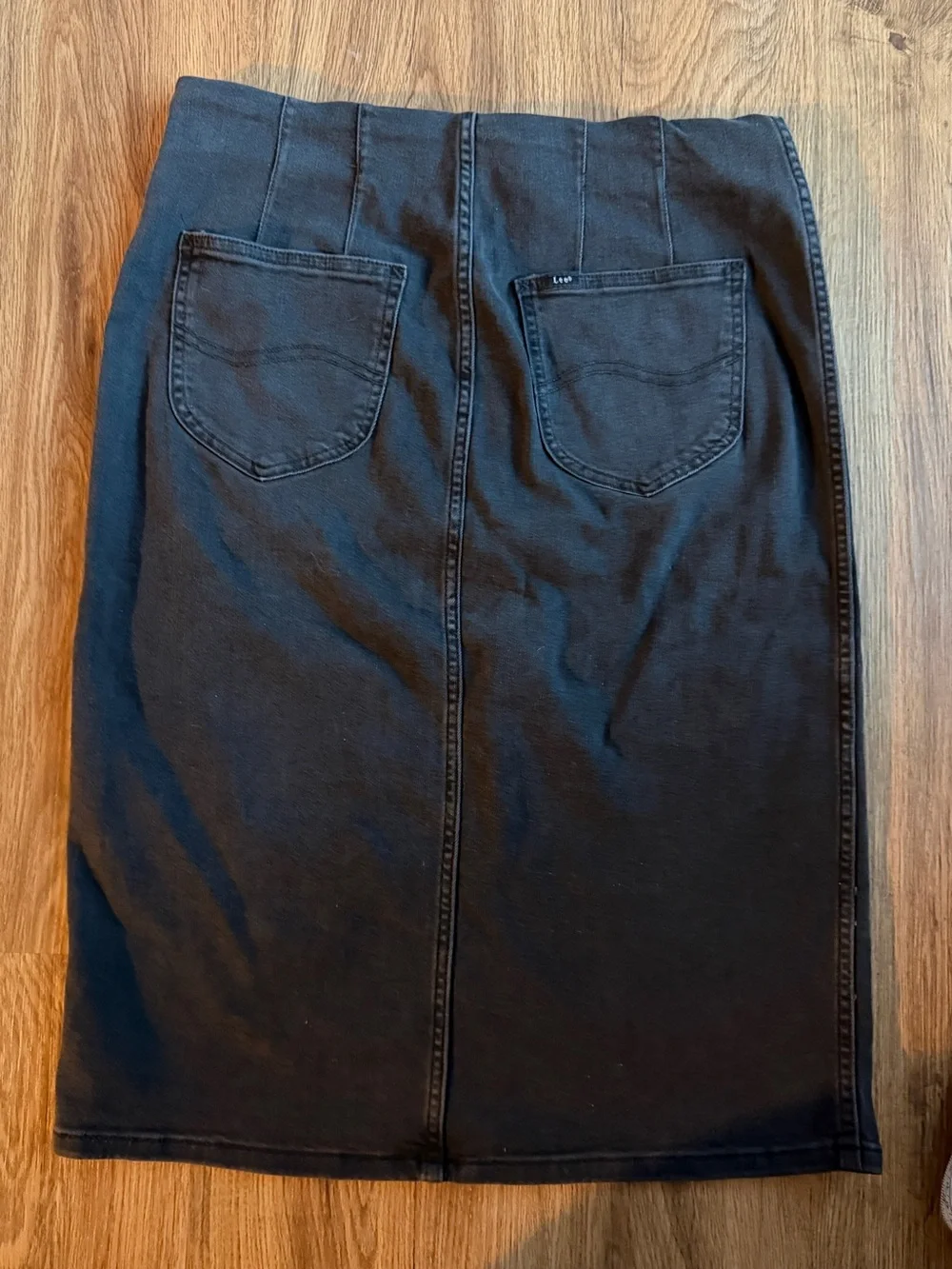 Lee Black Denim Skirt Y2K Midi Knee Length Size M